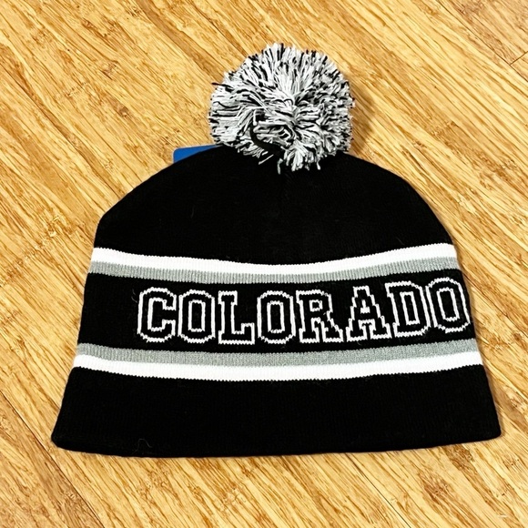 NWT! Black and White Unisex Pom-Pom Knit SPELL-Out COLORADO Kid's Beanie. OS - Picture 2 of 7